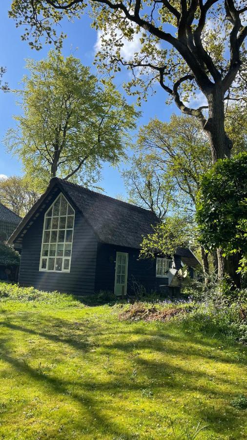 Unique Atelier In *