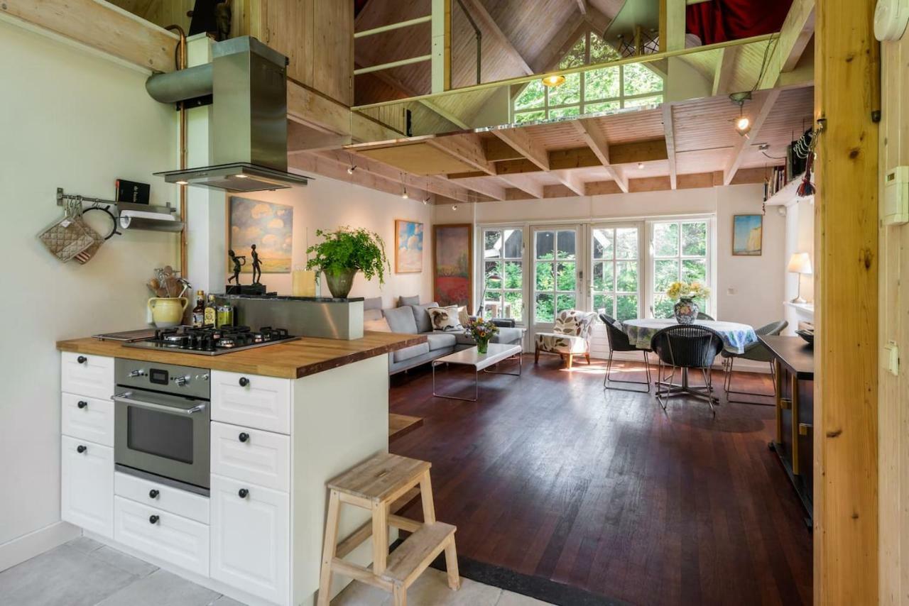 Unique Atelier In *