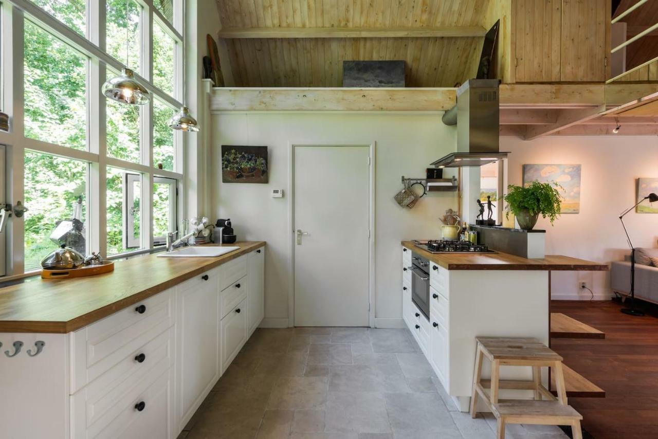 Unique Atelier In Holiday home